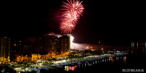 Vuurwerk tijdens feria - Vakantie Malaga